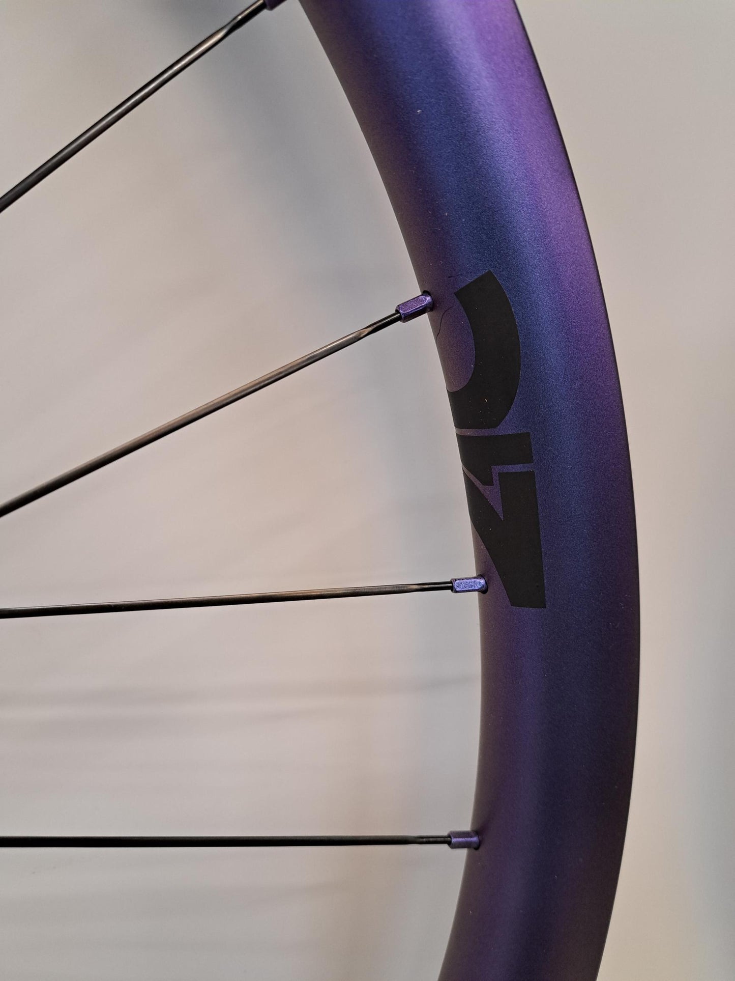 2rc Carbon Gravel Laufradsatz Tairin Silent Shogun Naben