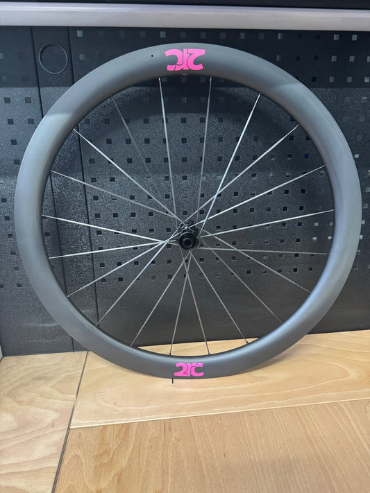 2rc R45 Rennrad Carbon Laufradsatz 28" Carbon Speichen